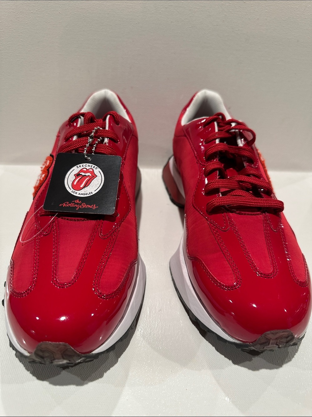 NWT Skechers X The Rolling Stones Red & White Tongue Patch Sneakers. Size 11